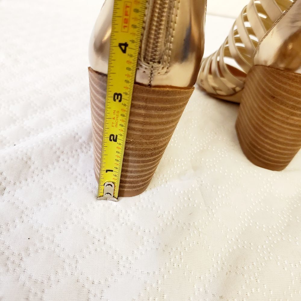 Isola Metallic Gold Caged Sandals Size 6 - Picture 10 of 11
